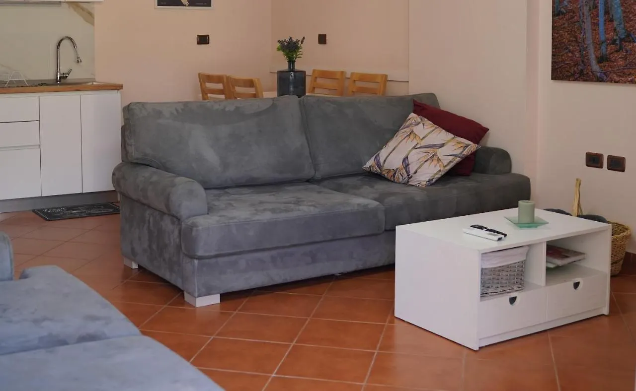 Stylish Apartment Near Tirana Center アルバニア